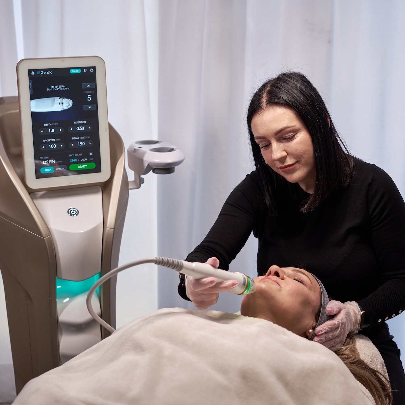 Radiofrequenz-Microneedling